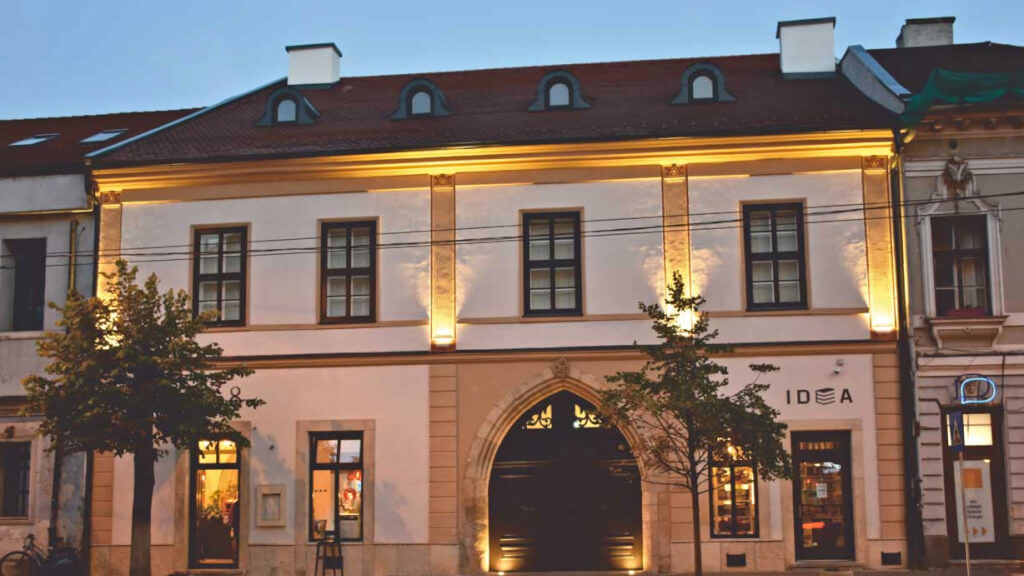 House of Religious Freedom, former residence of Unitarian bishops